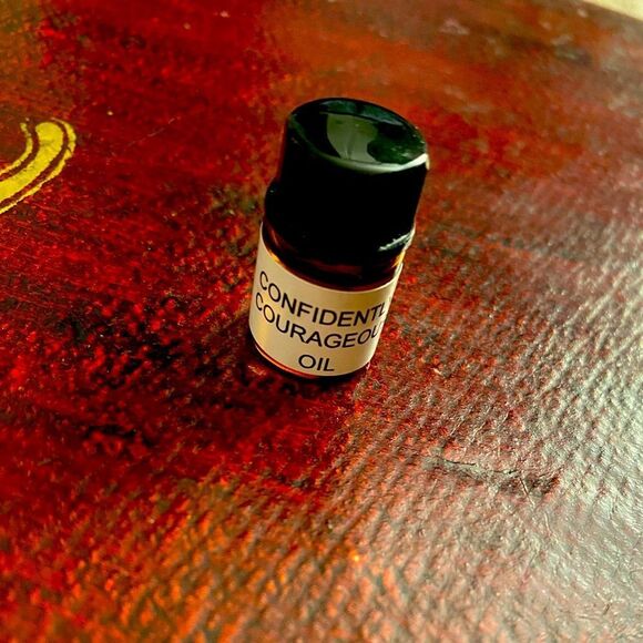 CONFIDENTLY COURAGEOUS OUL Manifestation Ritual Spell Candle Oil - Picture 6 of 6